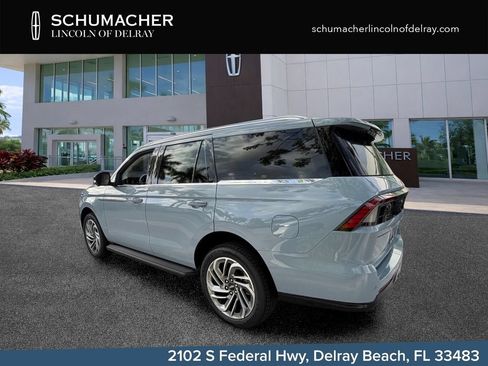 New 2026 Lincoln Navigator Premiere AWD/4WD image 5