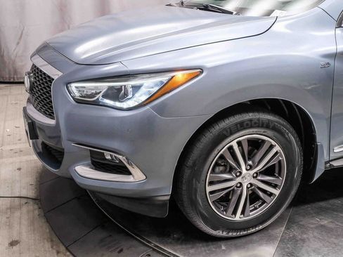 Used 2019 INFINITI QX60 Luxe w/ Essential Package image 12
