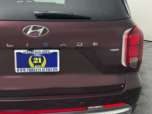 Used 2023 Hyundai Palisade Calligraphy w/ Cargo Package image 19