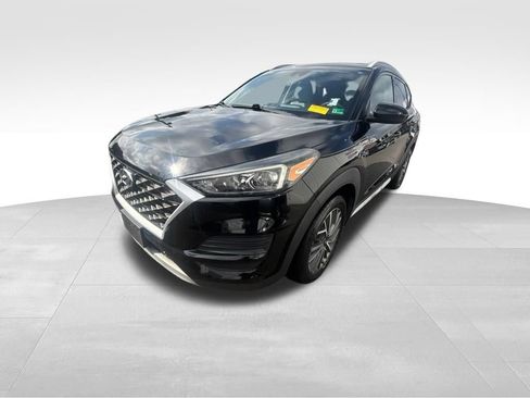 Used 2019 Hyundai Tucson SEL w/ Cargo Package FWD image 2