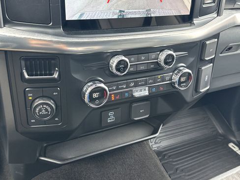 Used 2021 Ford F150 Lariat w/ FX4 Off-Road Package image 15