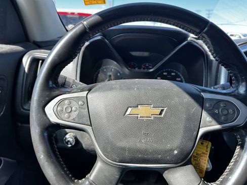 Used 2017 Chevrolet Colorado LT w/ LT Convenience Package image 17