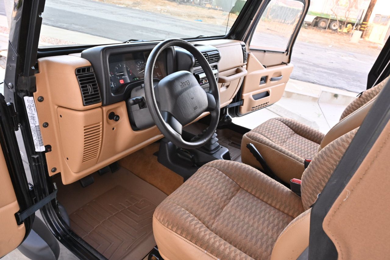Used 1998 Jeep Wrangler SE AWD/4WD image 13