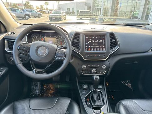 Used 2023 Jeep Cherokee Altitude Lux AWD/4WD image 19