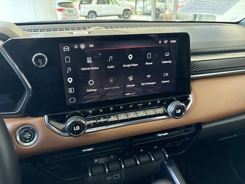 Certified 2023 GMC Canyon AT4 w/ AT4 Premium Package AWD/4WD image 13