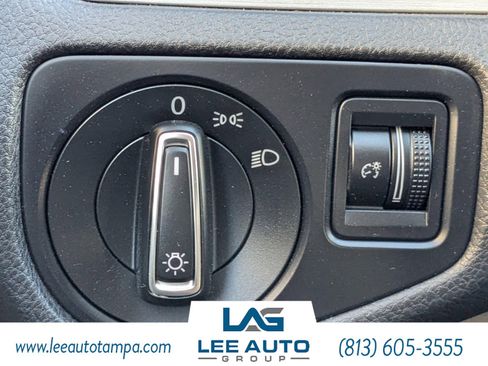 Used 2015 Volkswagen Golf TDI S image 23