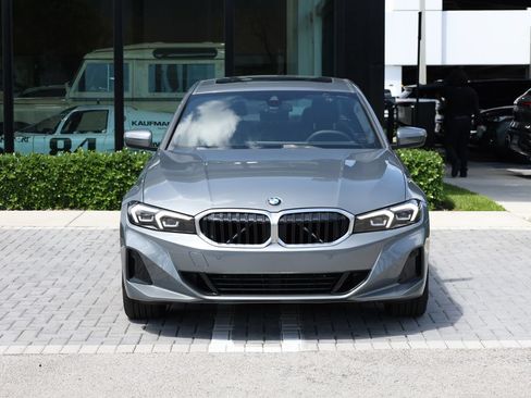 Used 2026 BMW 330i xDrive Sedan w/ Premium Package AWD/4WD image 3
