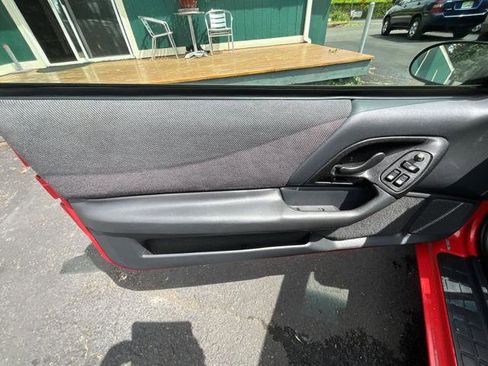 Used 1993 Chevrolet Camaro Z28 RWD image 7