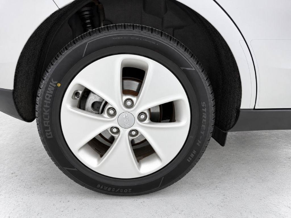 Used 2016 Kia Soul FWD image 27