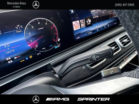 Used 2024 Mercedes-Benz GLS 450 4MATIC image 31