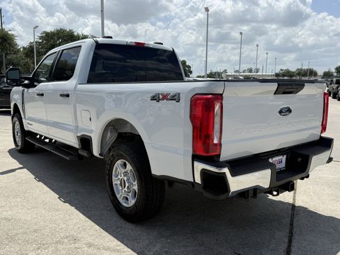 Used 2025 Ford F250 XLT AWD/4WD image 7