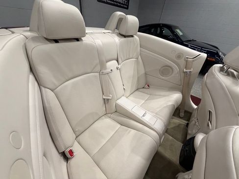 Used 2013 Lexus IS 250C RWD image 32