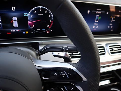 New 2025 Mercedes-Benz GLE 63 AMG S image 43
