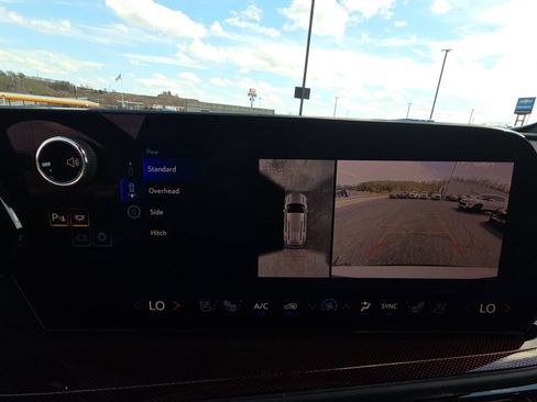 New 2026 Chevrolet Traverse RS image 22