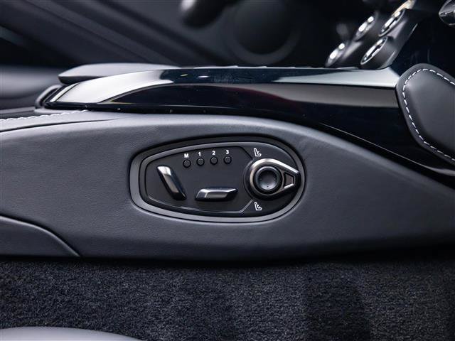 Used 2023 Aston Martin V8 Vantage Roadster RWD image 38