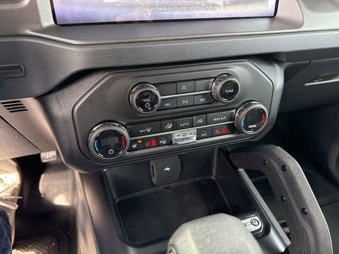 New 2026 Ford Bronco Badlands image 23