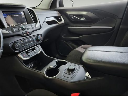 Used 2022 GMC Terrain SLE w/ Elevation Edition FWD image 10