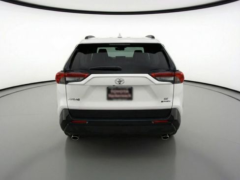 New 2025 Toyota RAV4 SE image 6