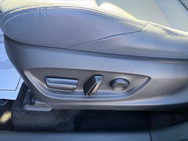 Used 2023 Subaru Solterra AWD image 9