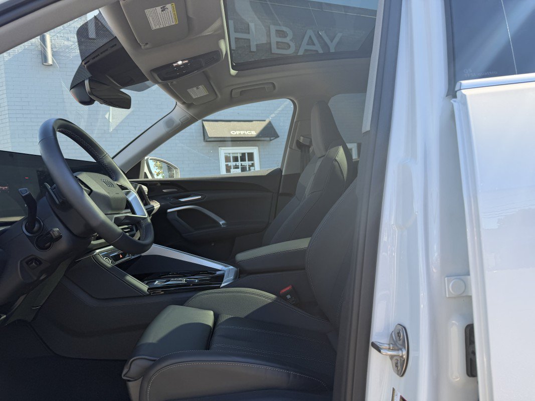 Used 2025 Audi Q5 Prestige AWD/4WD image 16