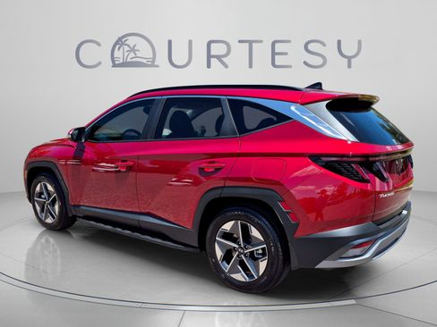 New 2026 Hyundai Tucson SEL FWD image 3