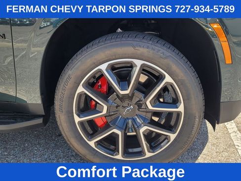 New 2025 Chevrolet Suburban RST image 13