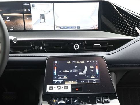 New 2026 INFINITI QX80 4WD image 29