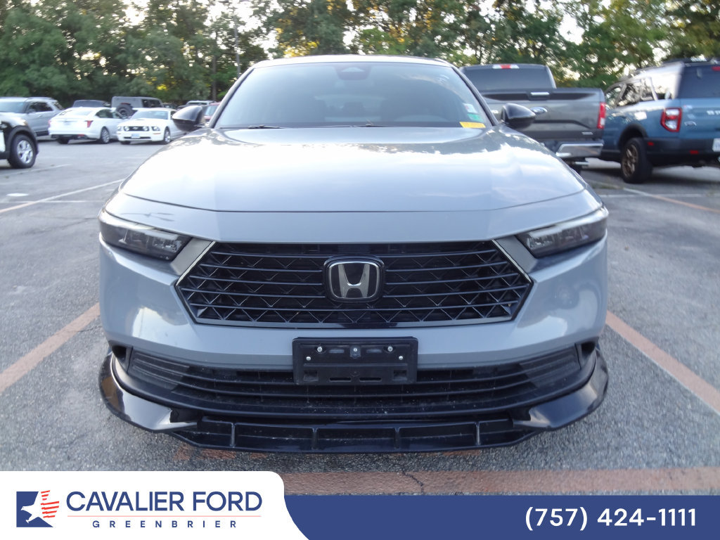 Used 2023 Honda Accord Sport image 9