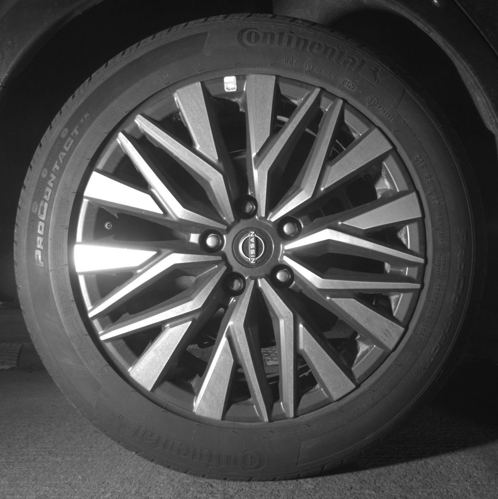 Used 2025 Nissan Altima 2.5 SV FWD image 18