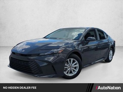 Used 2026 Toyota Camry LE w/ Convenience Package FWD image 1
