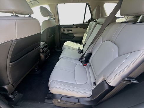 Certified 2024 Honda Pilot EX-L image 23
