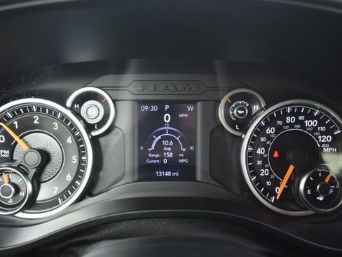 Used 2020 RAM 1500 Big Horn AWD/4WD image 19