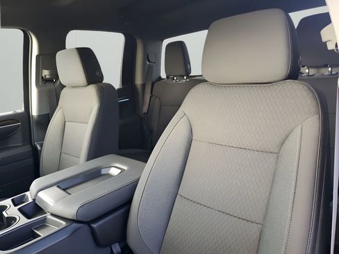 New 2026 GMC Sierra 1500 Elevation image 29