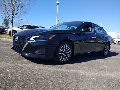 New 2025 Nissan Altima 2.5 SV w/ SV Premium Package image 8