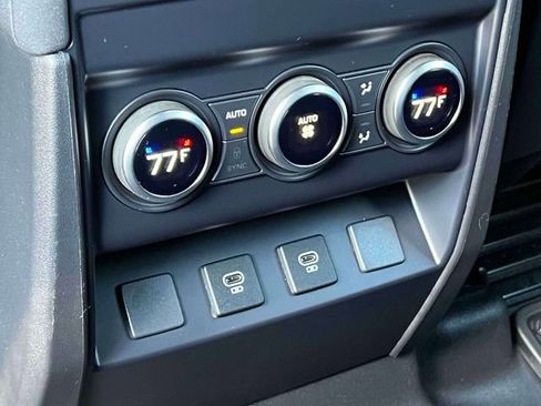 Used 2023 Land Rover Defender 110 S image 16