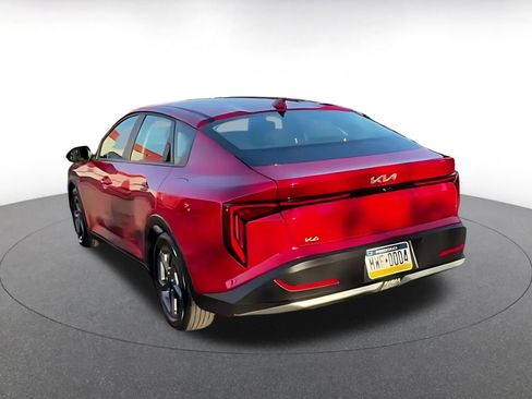 Used 2025 Kia K4 LXS FWD image 11