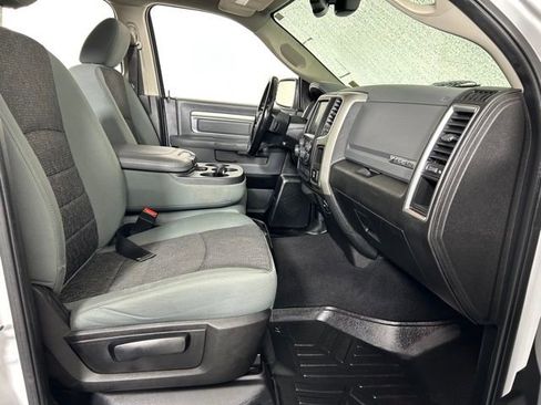 Used 2019 RAM 1500 Big Horn AWD/4WD image 7