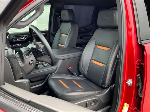 Used 2023 GMC Sierra 1500 AT4 w/ AT4 Premium Package image 7
