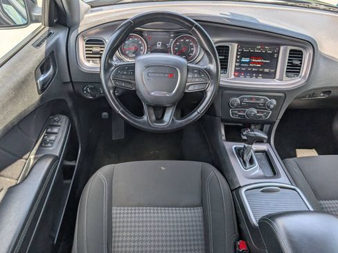 Used 2023 Dodge Charger SXT RWD image 17