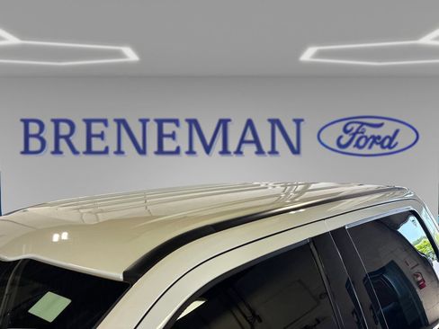 Used 2022 Ford F350 Lariat w/ Lariat Value Package AWD/4WD image 15
