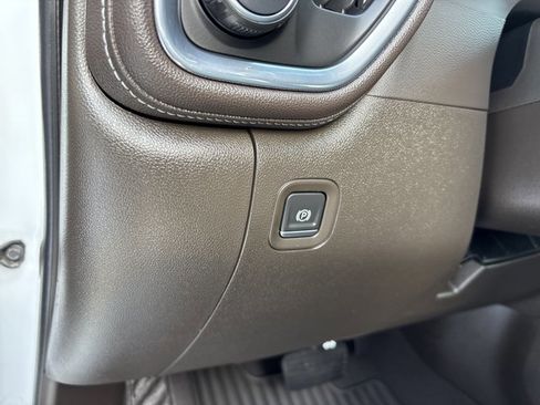 Used 2023 Chevrolet Silverado 3500 LTZ w/ LTZ Convenience Package image 25