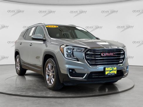 Used 2023 GMC Terrain SLT AWD/4WD image 2