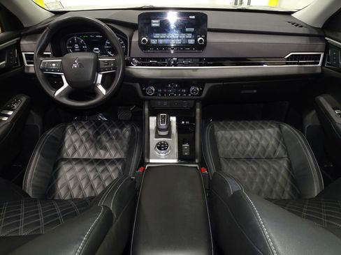 Used 2023 Mitsubishi Outlander SEL image 31