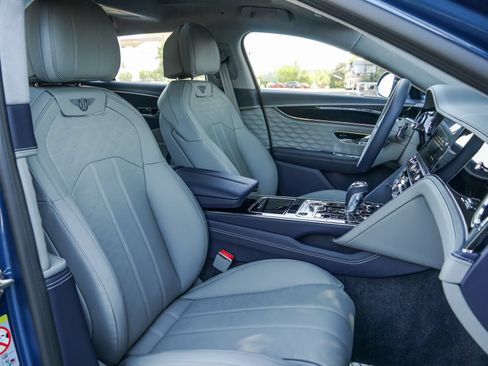 New 2025 Bentley Flying Spur Plug-In Hybrid AWD/4WD image 27