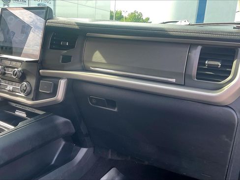 Certified 2023 Ford Expedition XLT AWD/4WD image 15