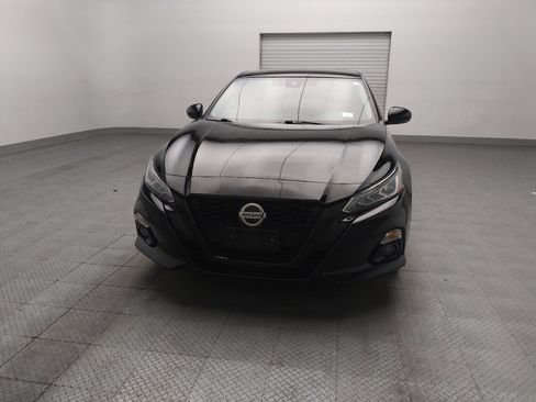 Used 2022 Nissan Altima 2.5 SR w/ Midnight Edition Package FWD image 15