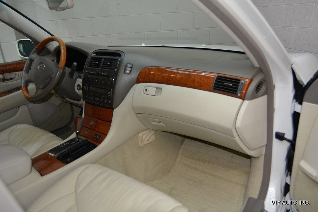 Used 2001 Lexus LS 430 RWD image 23