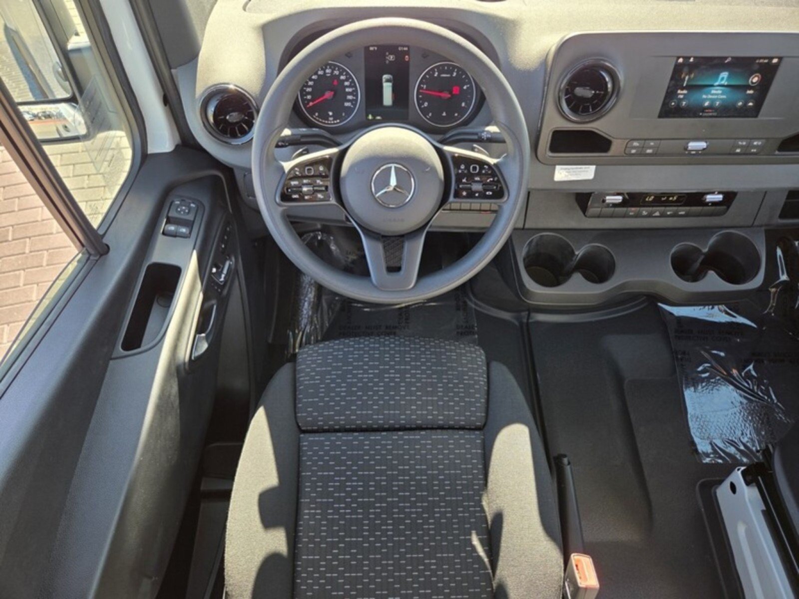 Used 2024 Mercedes-Benz Sprinter 4500 image 19