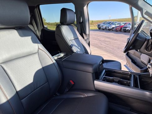 New 2026 Ford F250 Lariat w/ Black Appearance Package image 18