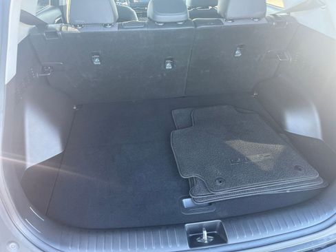 Used 2025 Kia Seltos S image 32